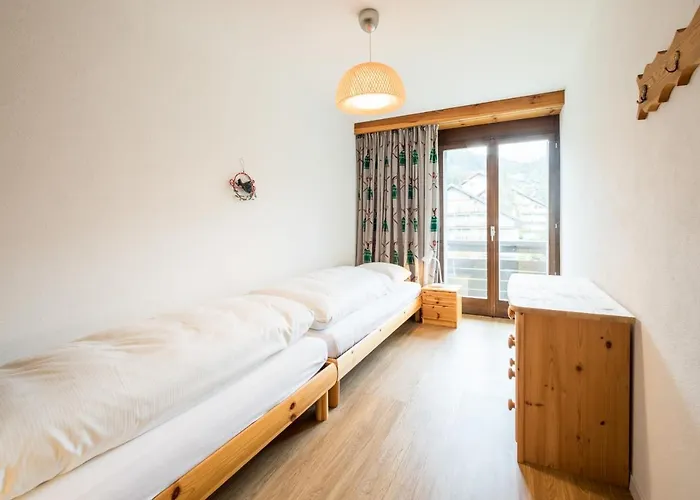 Homes - Val Signina 8-17