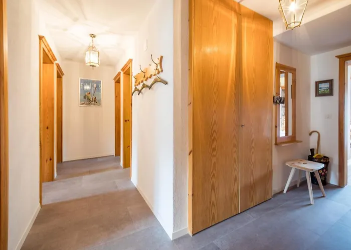 Homes - Val Signina 8-17 Laax